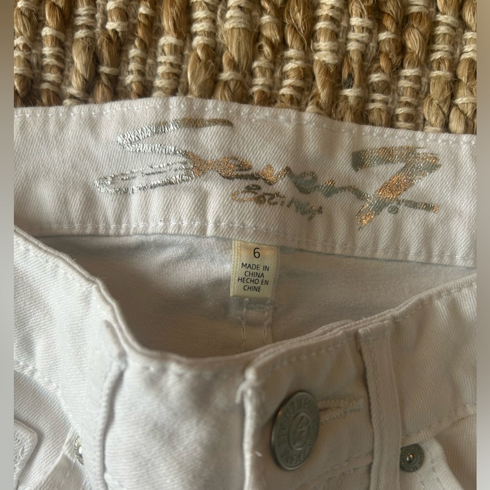 Seven7 white high waisted skinny stretch cropped jean - Picture 4 of 10